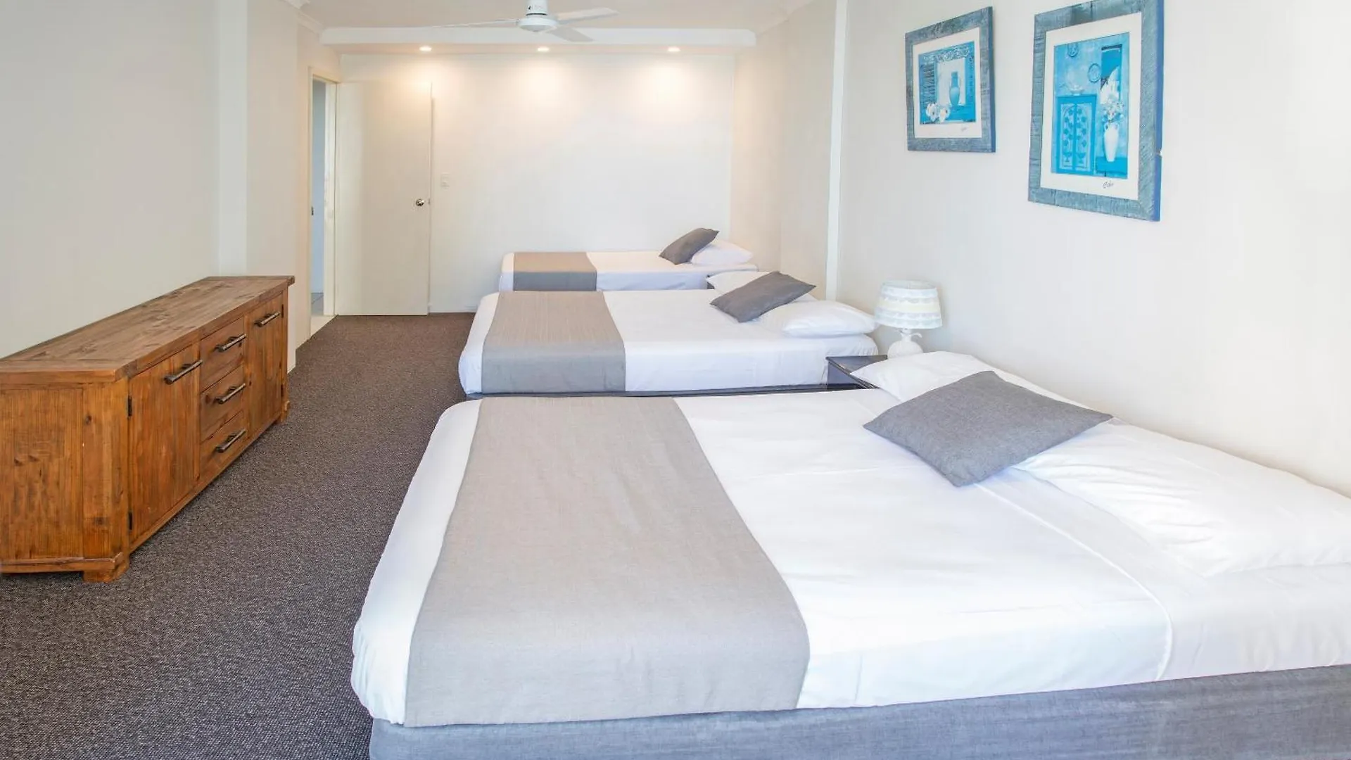 View Pacific Apartments Gold Coast Aparthotel