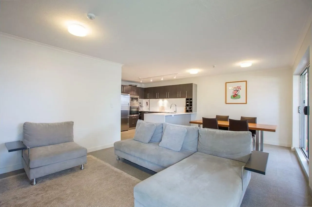 Aparthotel View Pacific Apartments Gold Coast